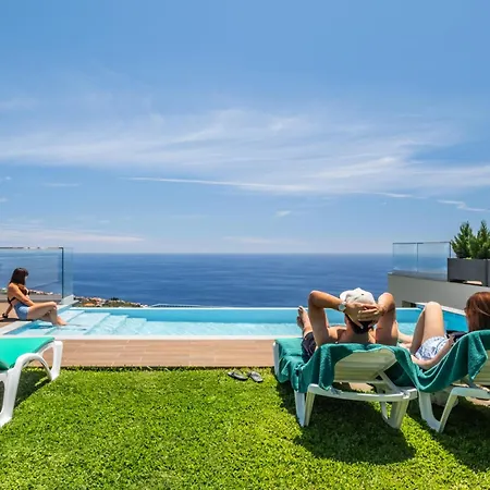 Sunshine Deluxe D By Madeira Sun Travel شقة