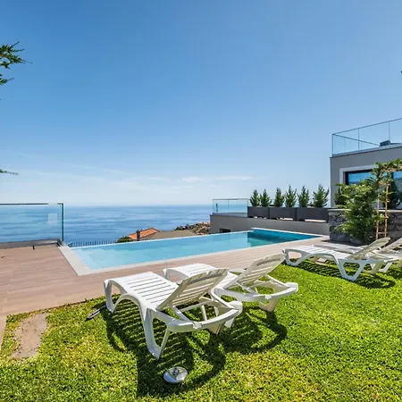 Sunshine Deluxe D By Madeira Sun Travel *